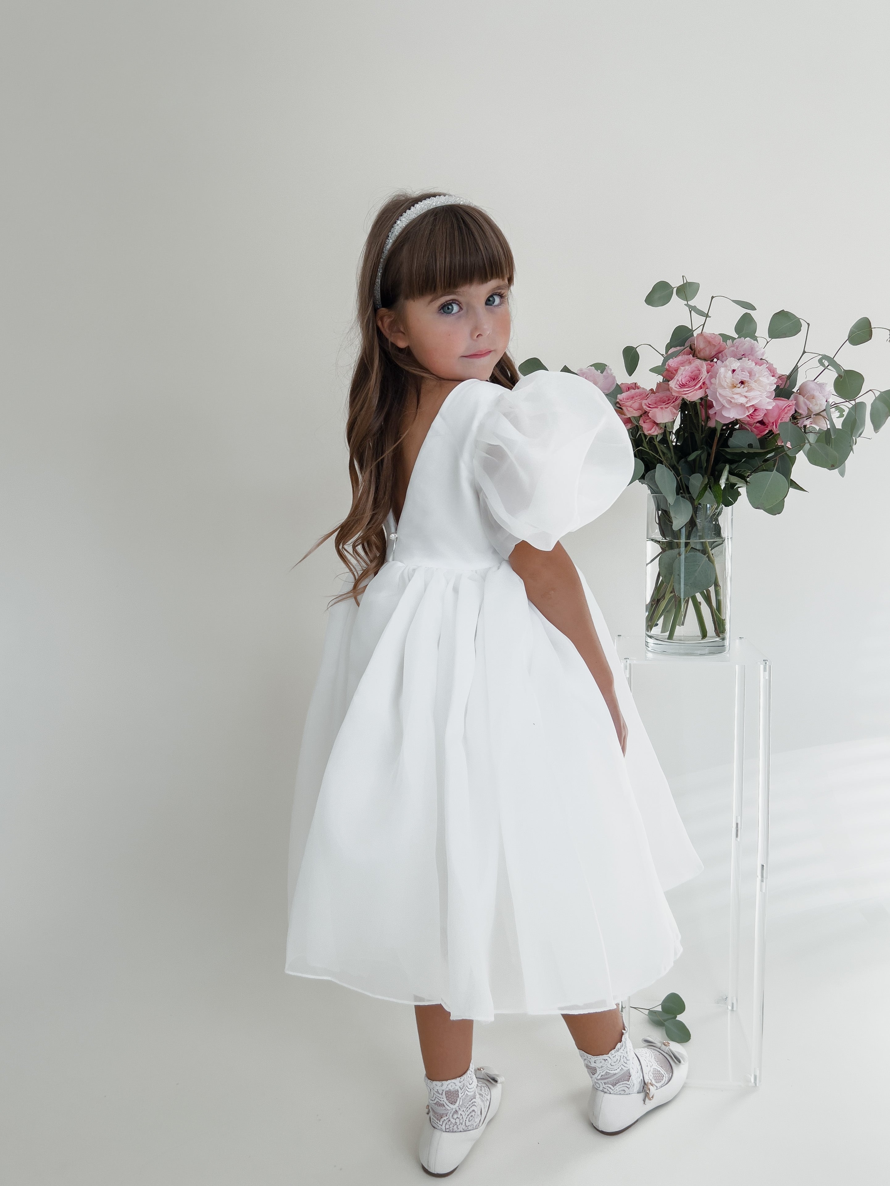 Vestido Infantil Bella – Destaque na Vogue Austrália | Festa, Batizado e Ocasiões Especiais