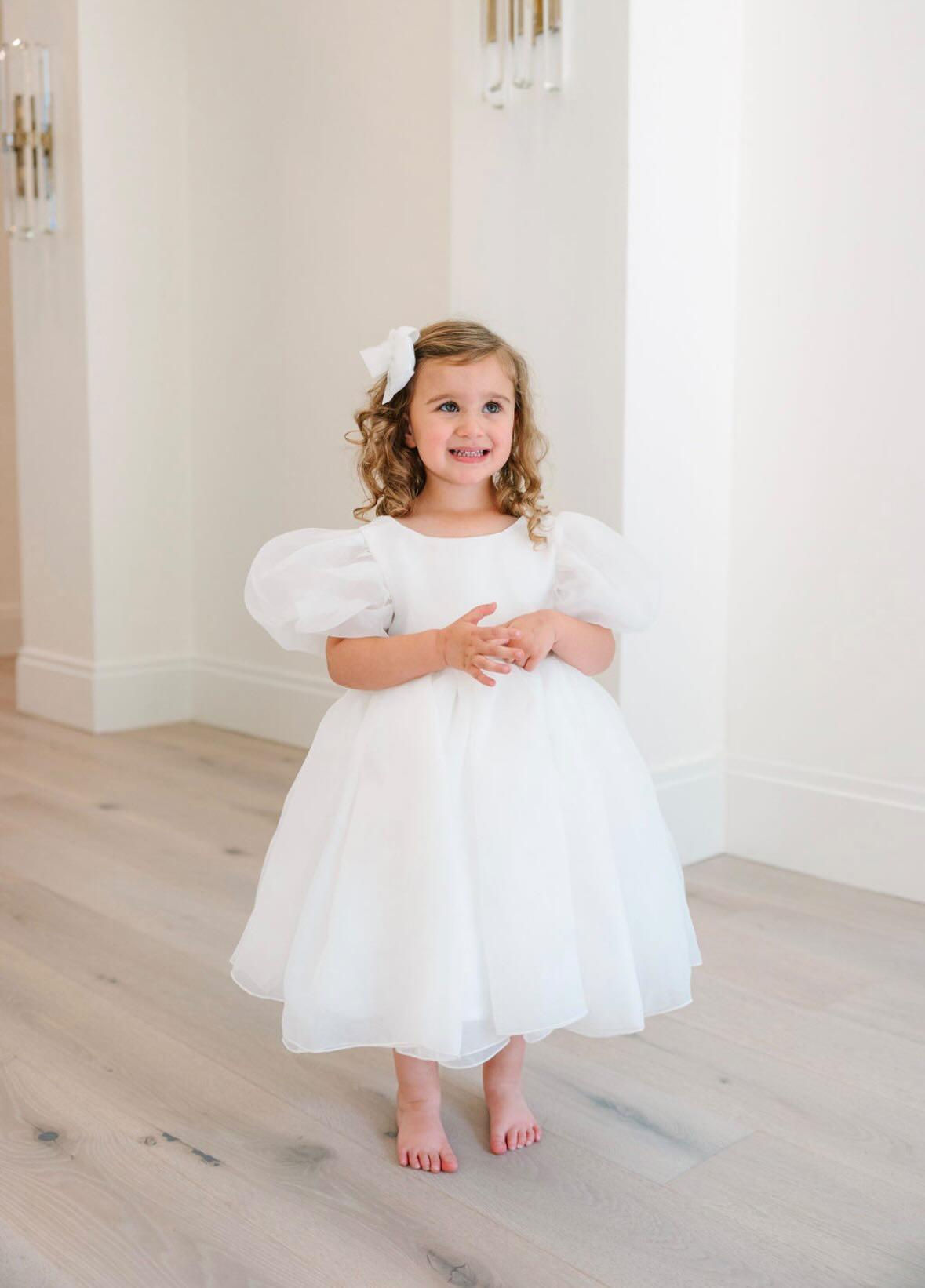 Vestido Infantil Bella – Destaque na Vogue Austrália | Festa, Batizado e Ocasiões Especiais
