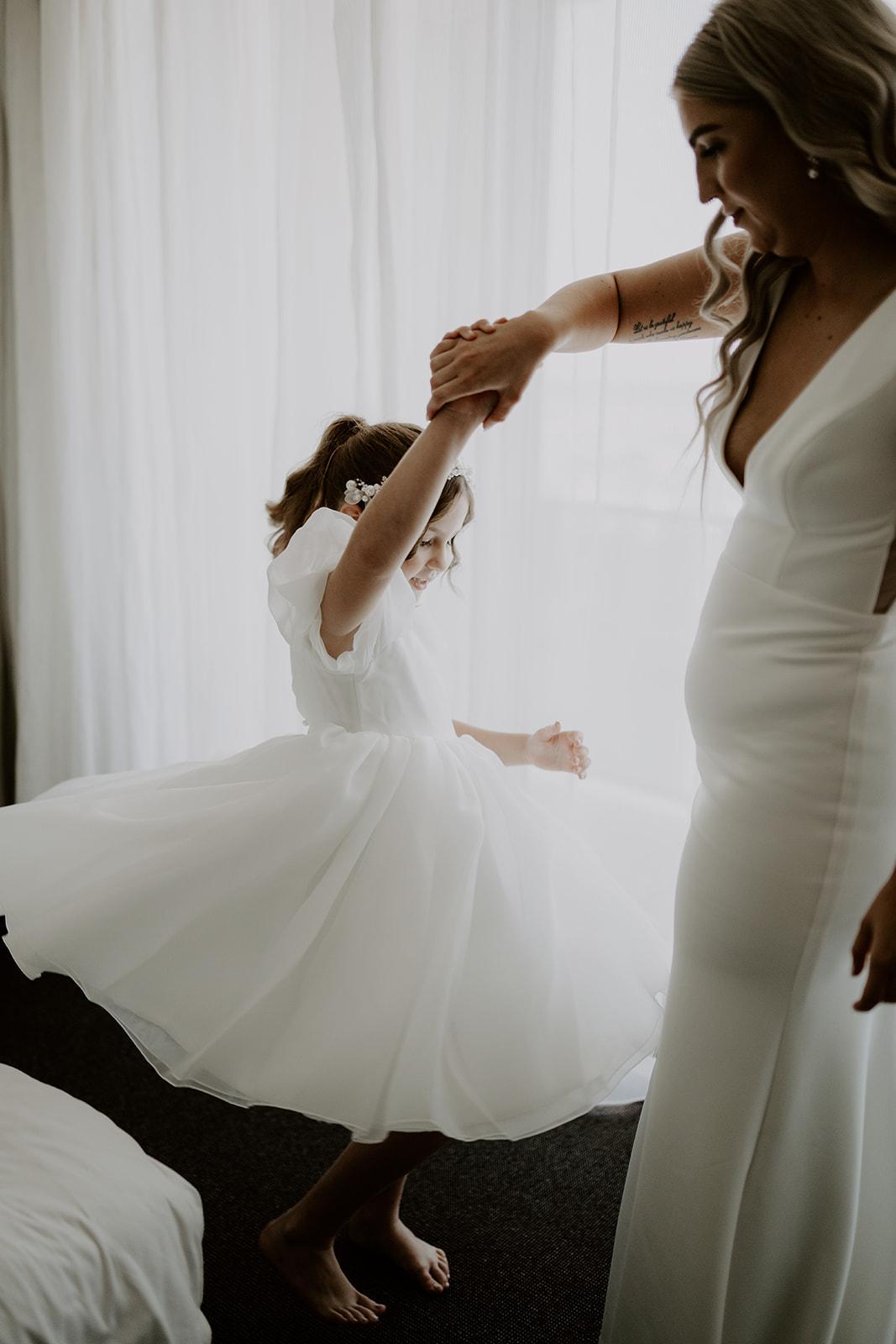 Vestido Infantil Bella – Destaque na Vogue Austrália | Festa, Batizado e Ocasiões Especiais