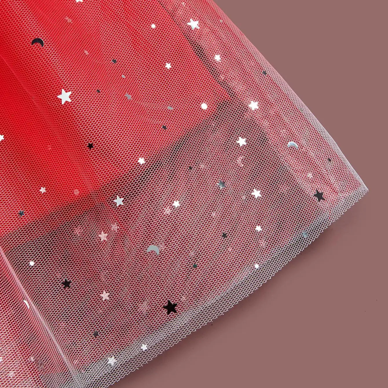 Vestido RedStar – Elegância Brilhante para Momentos Especiais