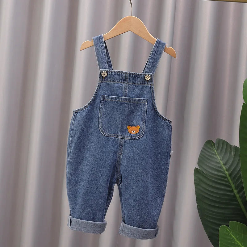 Overall TinyPaws – Denim Leve com Toque Divertido