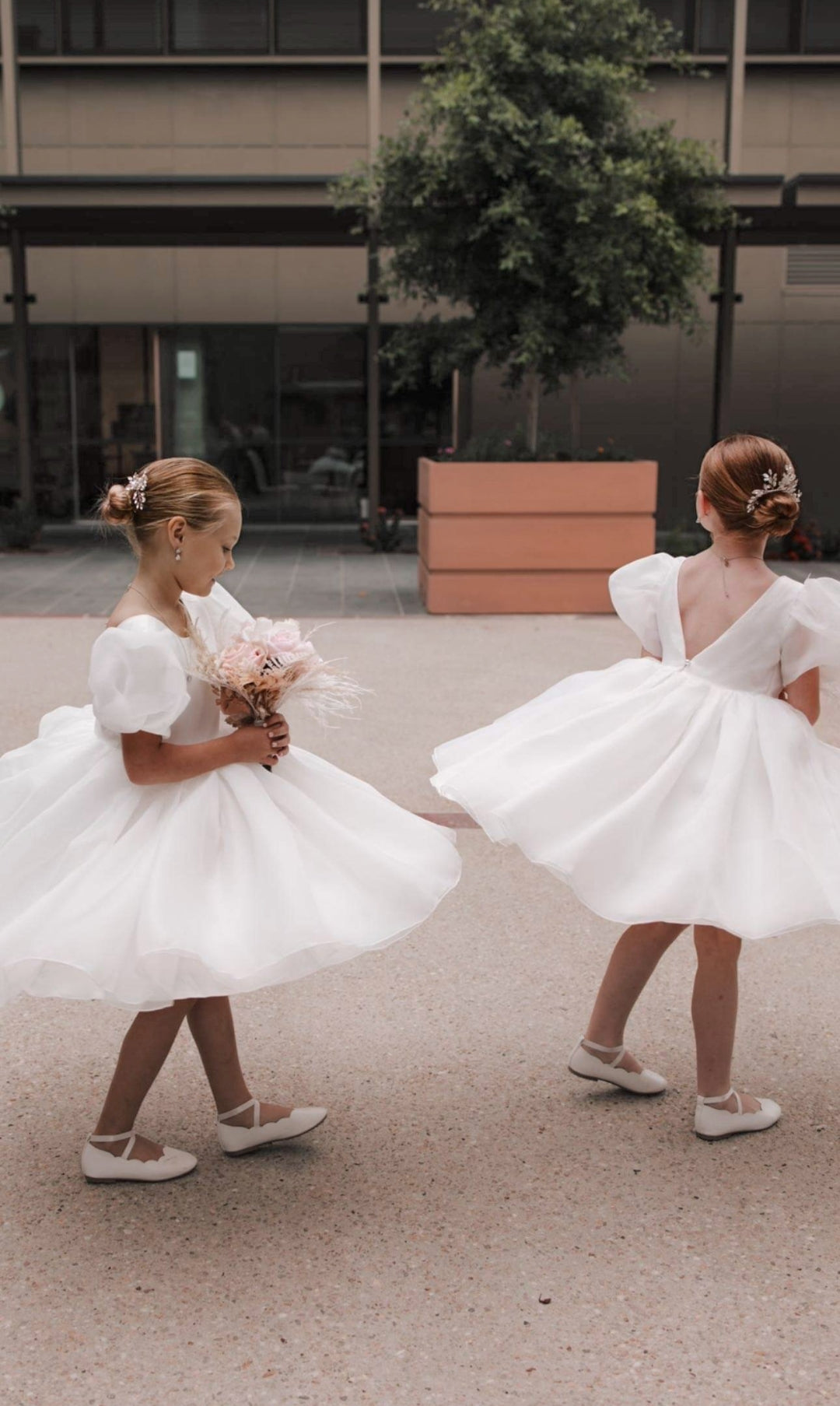 Vestido Infantil Bella – Destaque na Vogue Austrália | Festa, Batizado e Ocasiões Especiais