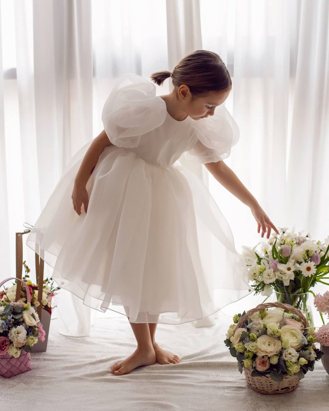 Vestido Infantil Bella – Destaque na Vogue Austrália | Festa, Batizado e Ocasiões Especiais