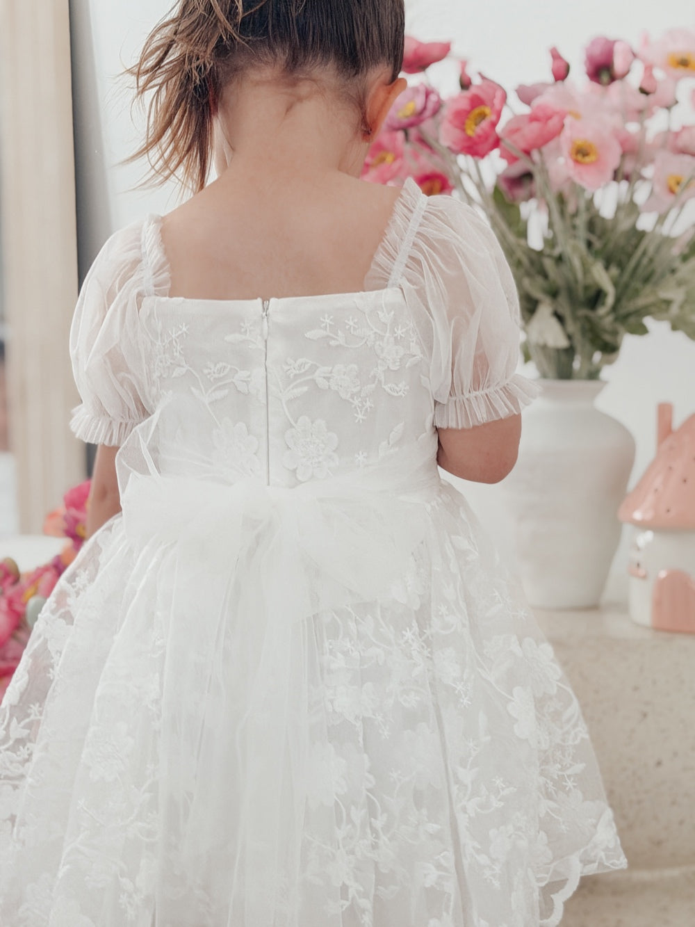 Vestido Branco Arielle — Meninas