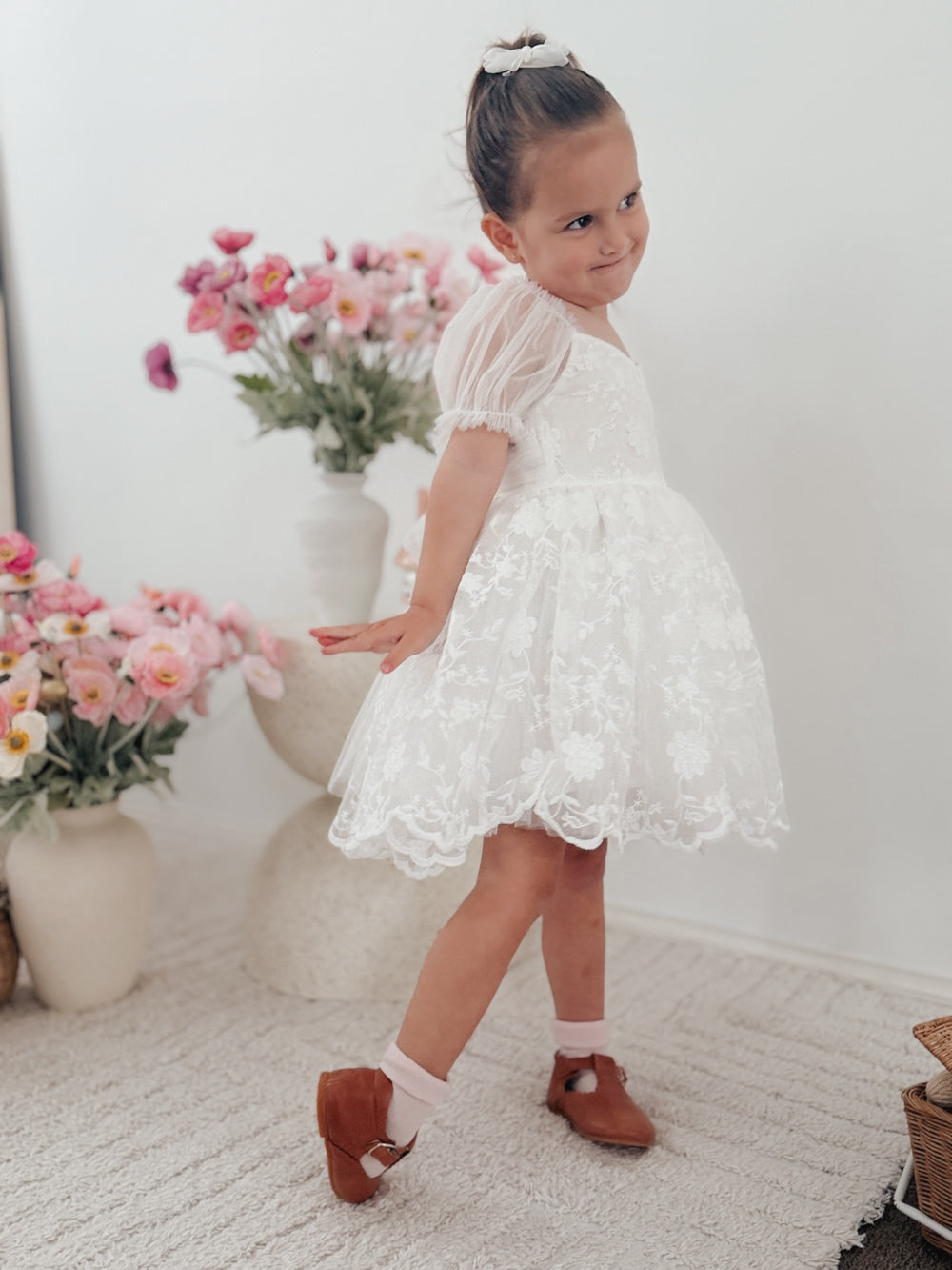 Vestido Branco Arielle — Meninas