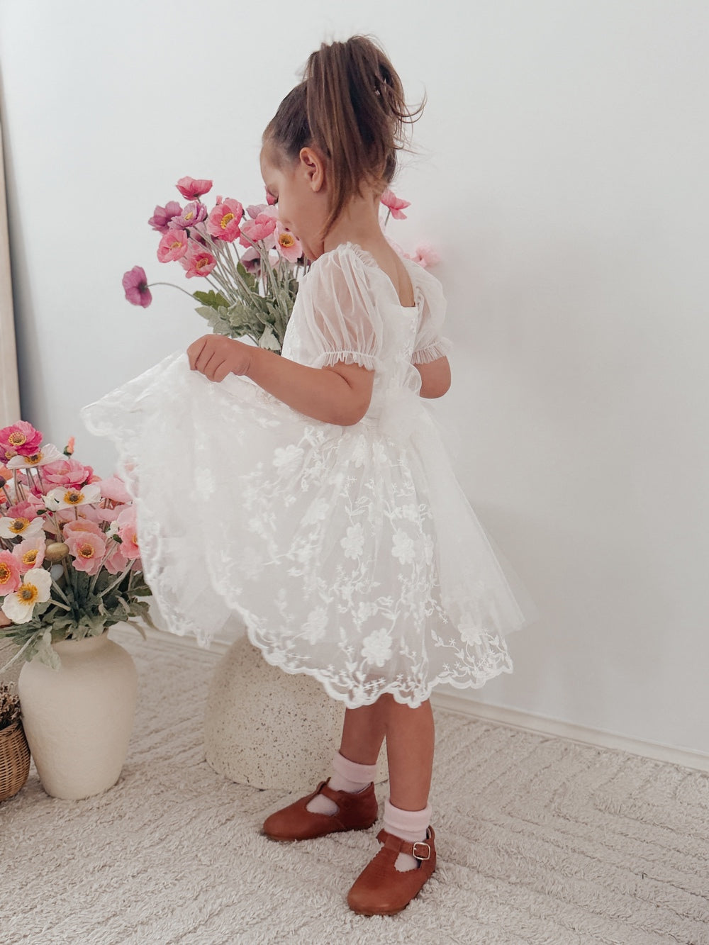 Vestido Branco Arielle — Meninas
