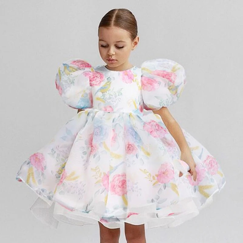 Vestido Infantil Bella – Destaque na Vogue Austrália | Festa, Batizado e Ocasiões Especiais